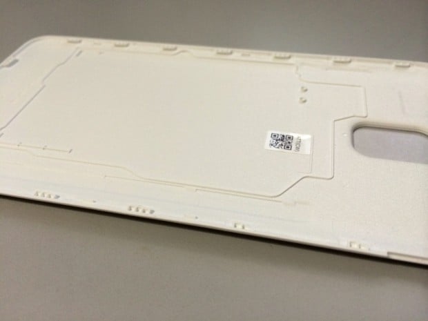 The Galaxy Note 3 uses LDS antenna tech to help slim down the overall phone. The Galaxy S5 back may look similar.