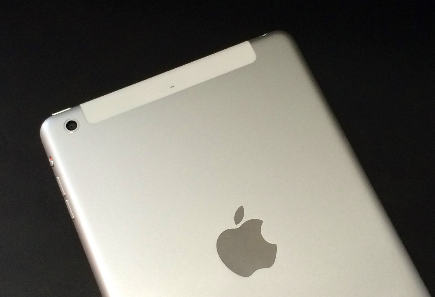 If you need mobile connectivity, an iPad with 4G LTE is a good way to spend an extra $100+.
