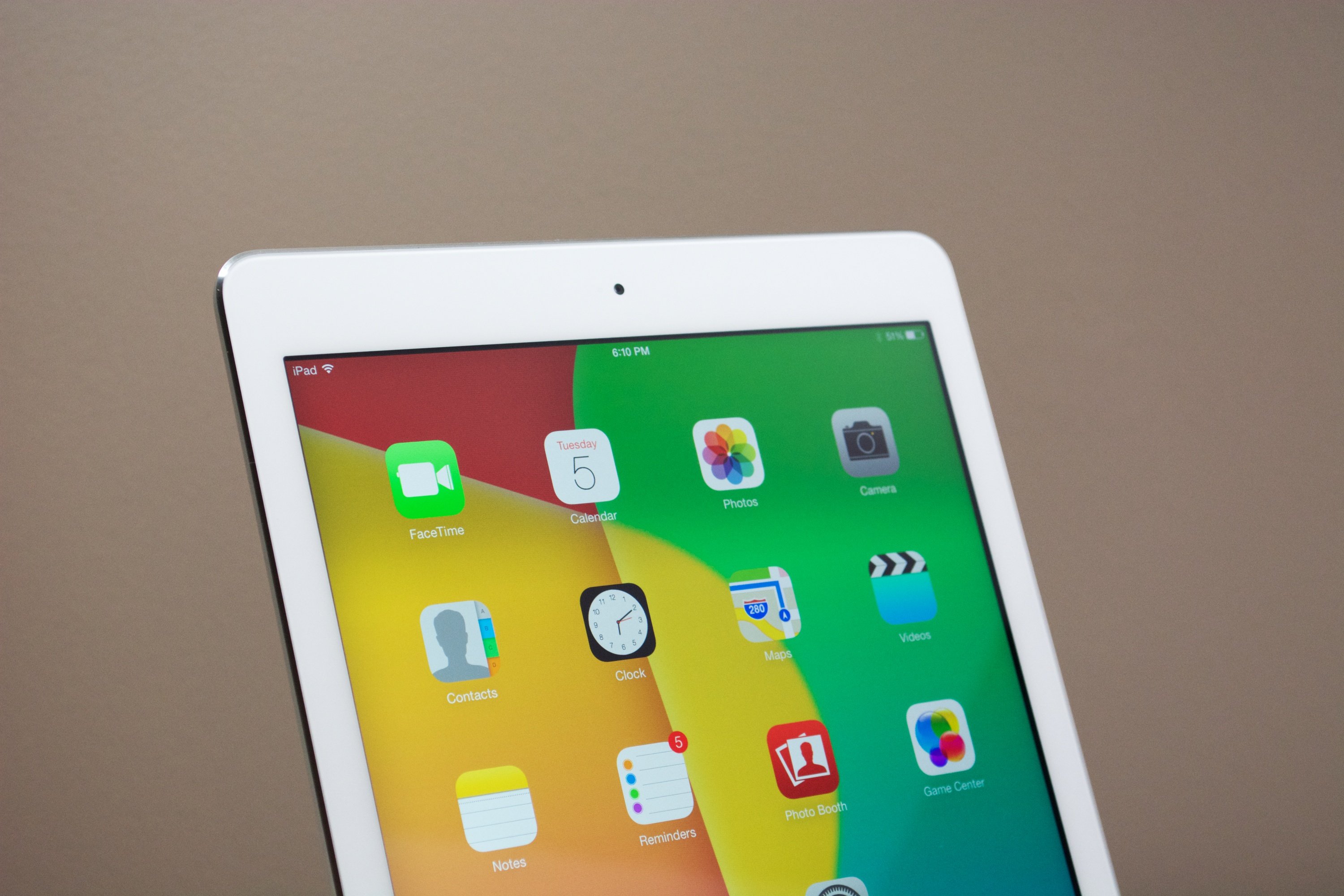 The Retina display is a major iPad feature for the iPad Air and new iPad mini.