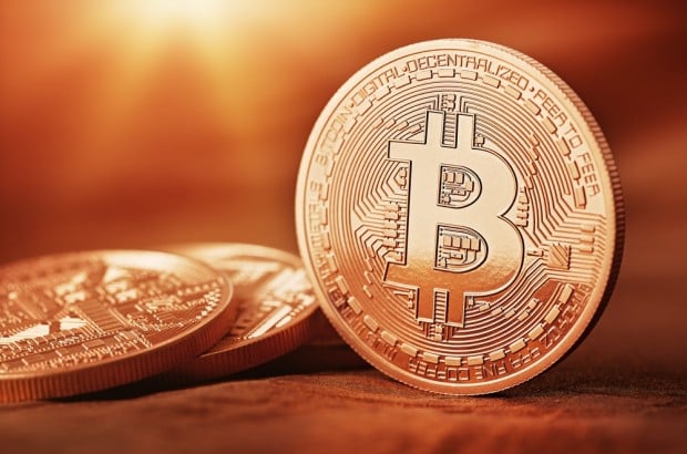 Users react to Apple's Bitcoin app ban. 