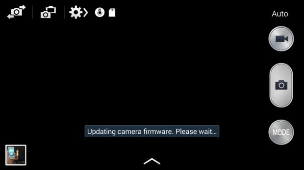 Samsung updates the camera firmware on the Galaxy S4.