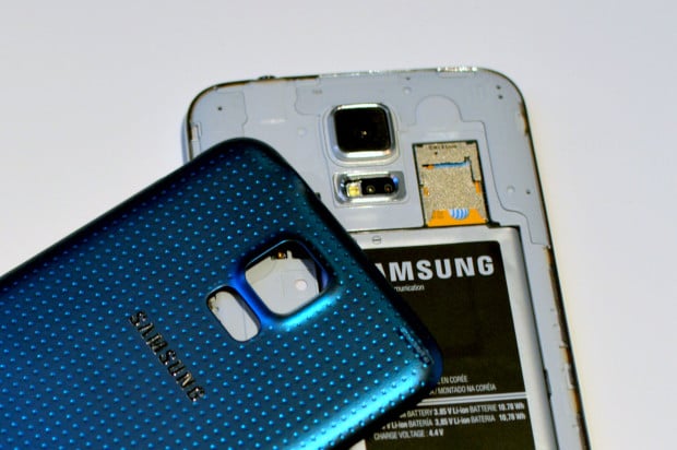 The Galaxy S5 features a Micro SD card slot.