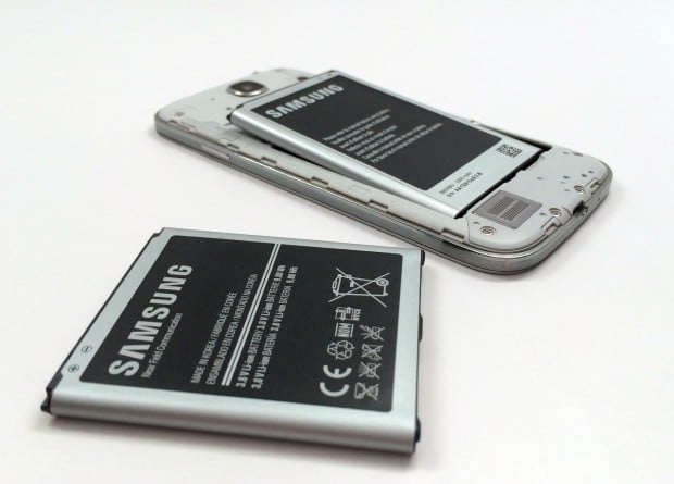 The Samsung Galaxy S5 may feature a massive battery. 