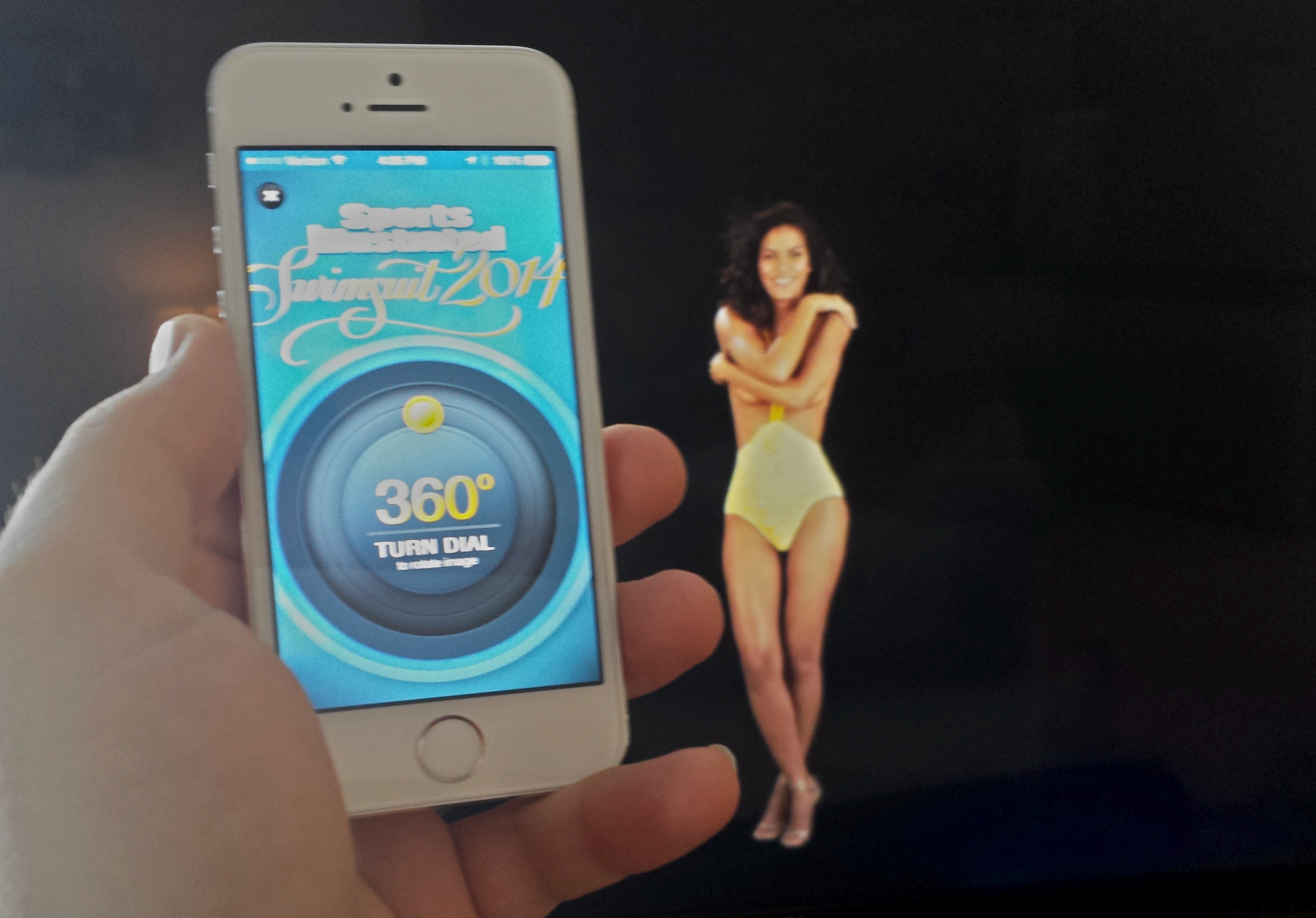 The Sports Illustrated Swimsuit 2014 app includes AirPlay options.