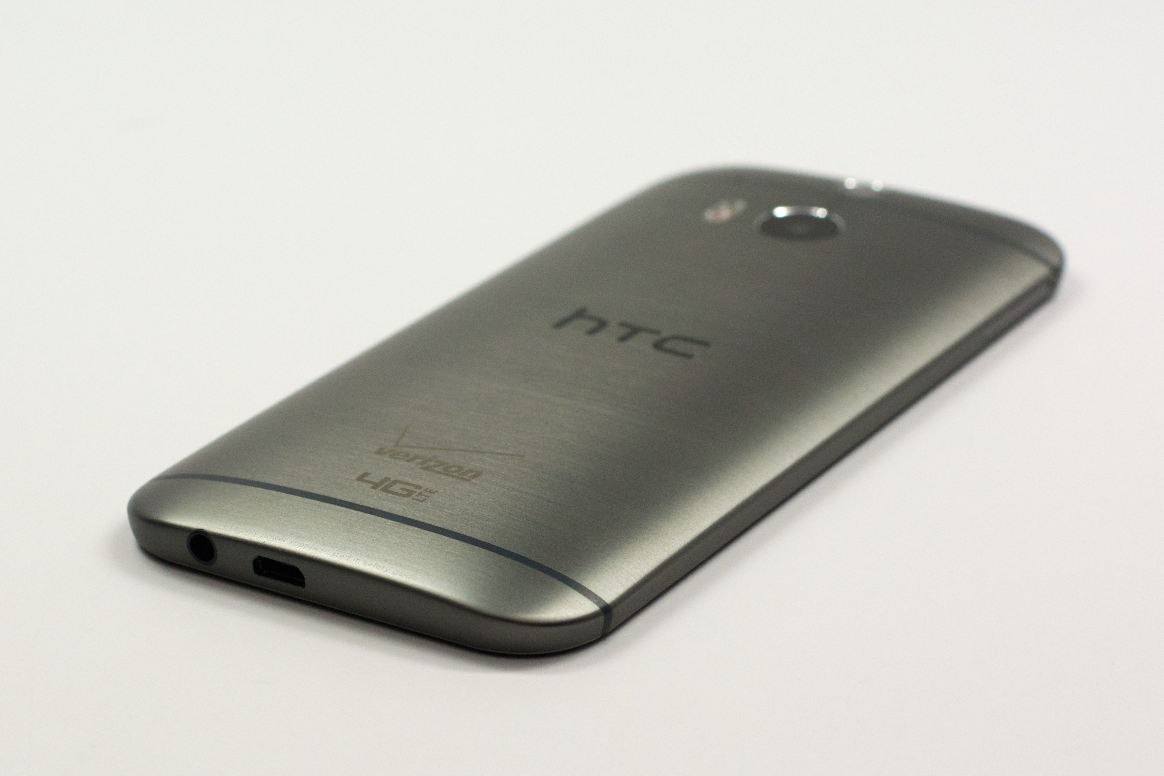 This is what a new HTC One ad should look like.