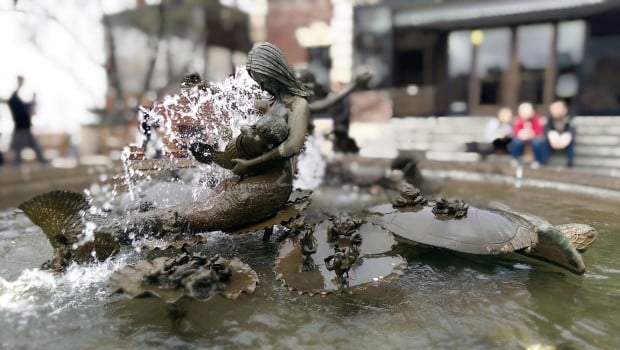 HTC One M8 uFocus Photo