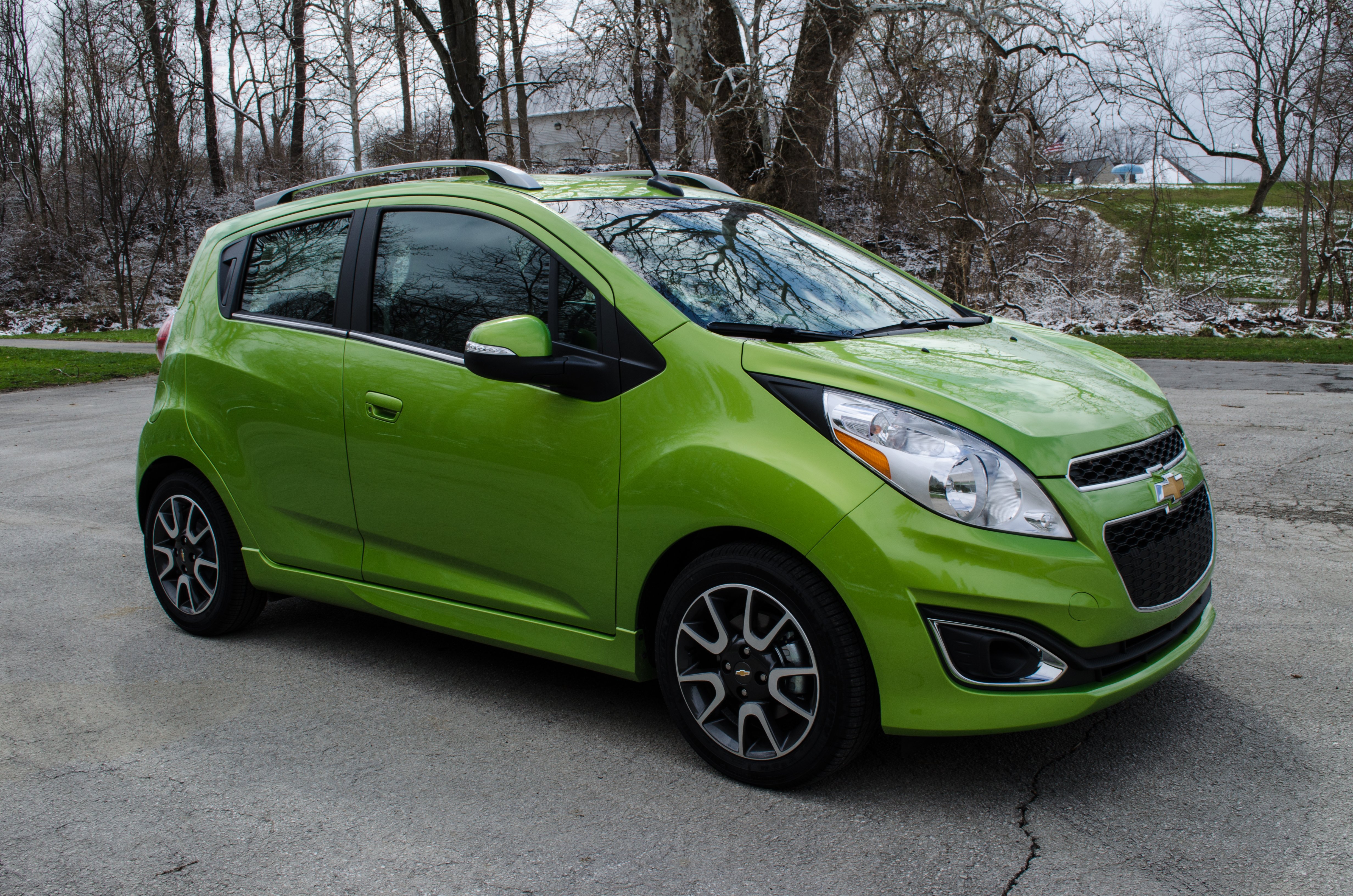 Телефон данные спарк. Chevrolet Spark. Шевроле Спарк 2014. Chevrolet Spark Motor 1.25. Chevrolet Spark Spark.