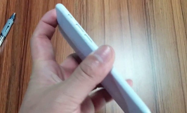 A new video shows a potential iPhone 6 dummy unit that closely matches the latest rumors.