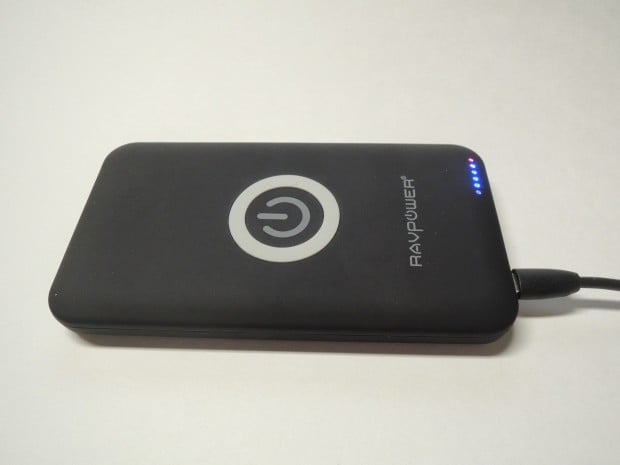 ravpower qi-wireless charging pad with 4400mah battery