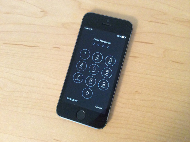 iOS 7 lock screen bug