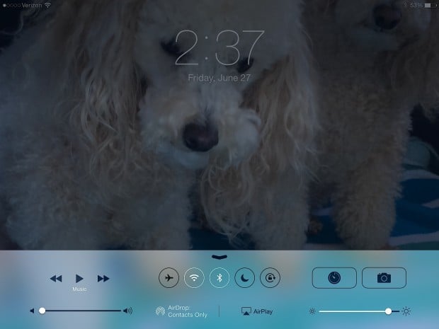 Control Center lets users control Do Not Disturb and Airplane mode.