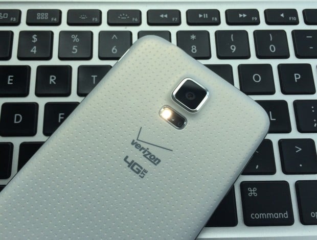 To take fireworks pictures with the Galaxy S5 and Galaxy S4 turn off the flash.