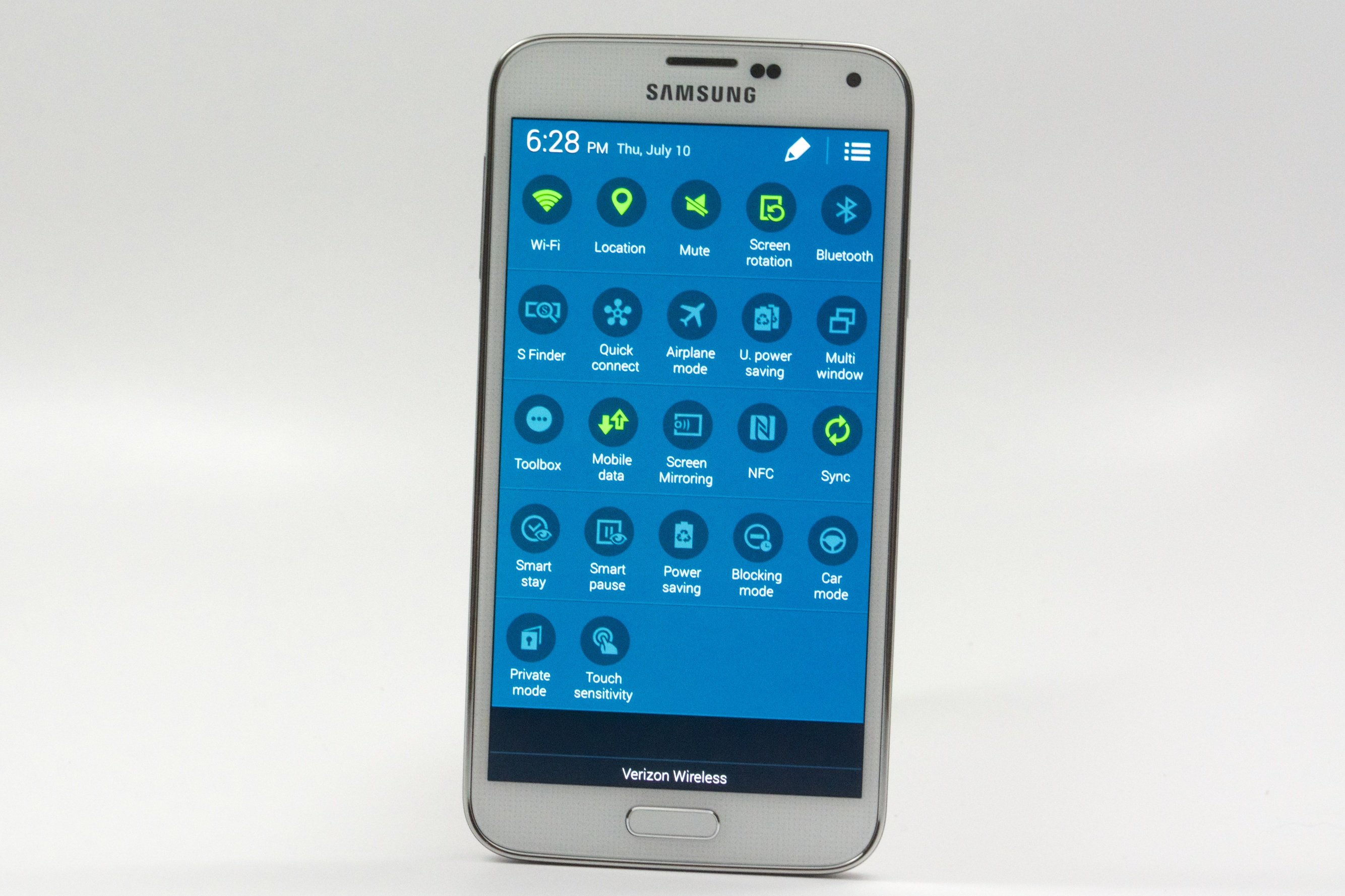 Samsung includes many small changes to basic Android 4.4.2 design with the Galaxy S5.