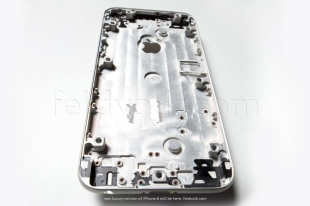 A plausible iPhone 6 part leak. 