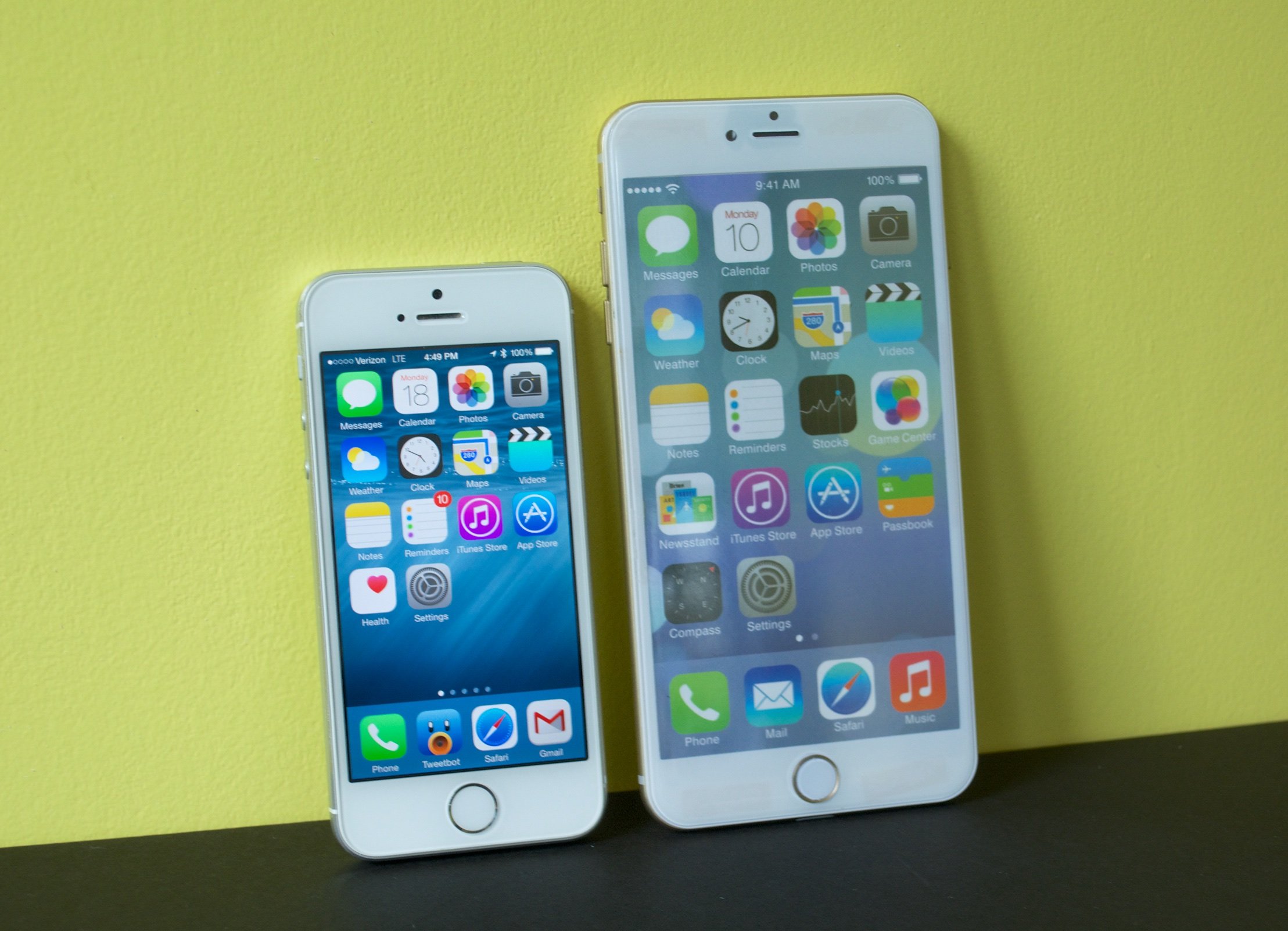 The 5.5-inch iPhone 6 vs iPhone 5s screen size comparison shows a major upgrade.