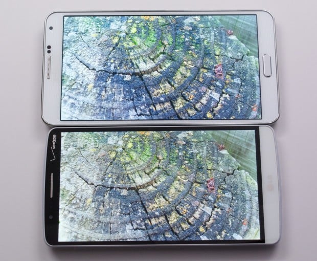 The higher-resolution LG G3 display shows more detail on photos than the Galaxy Note 3.