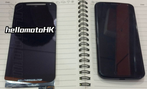 Moto X+1 (left) vs Moto X (right)