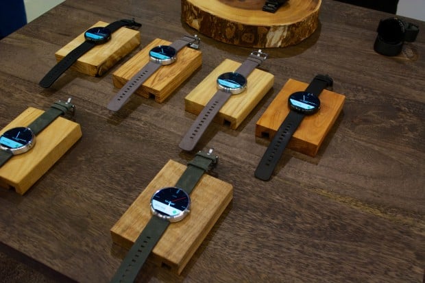 Moto 360 Hands On - 1