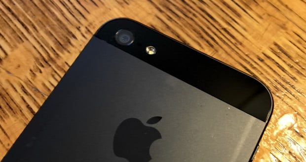 Learn how to use the iOS 8 camera app to take better looking iPhone photos with these tips. 