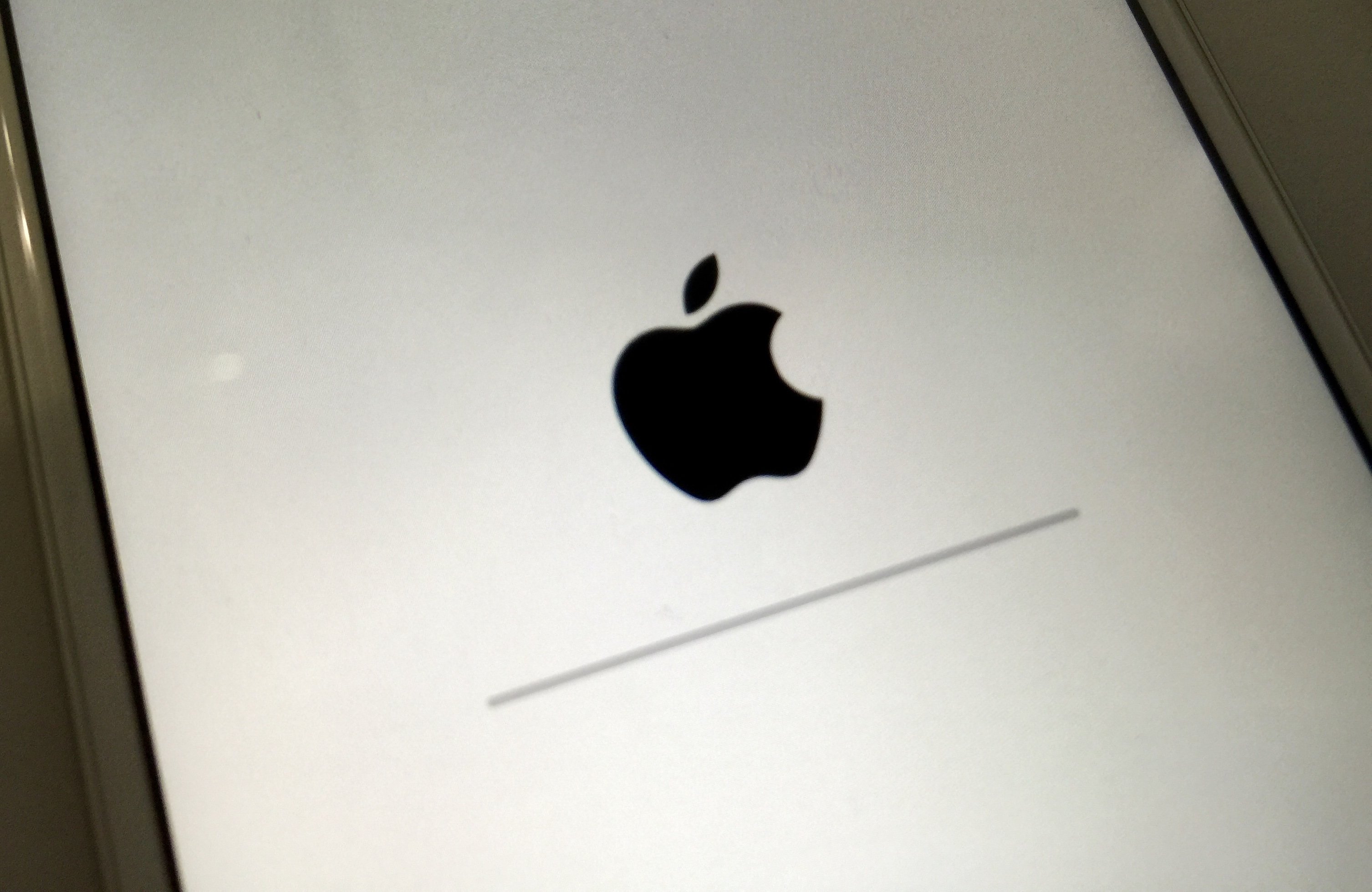 This is how to downgrade from iOS 8.0.1 to iOS 8 on the iPhone 6 to get cell service back.