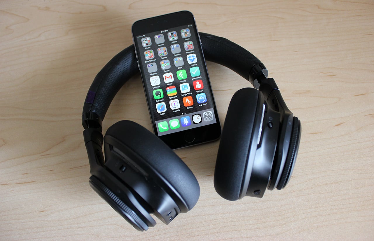 Key iOS 8.2 bug fixes address Siri Eye's Free and Bluetooth headsets.