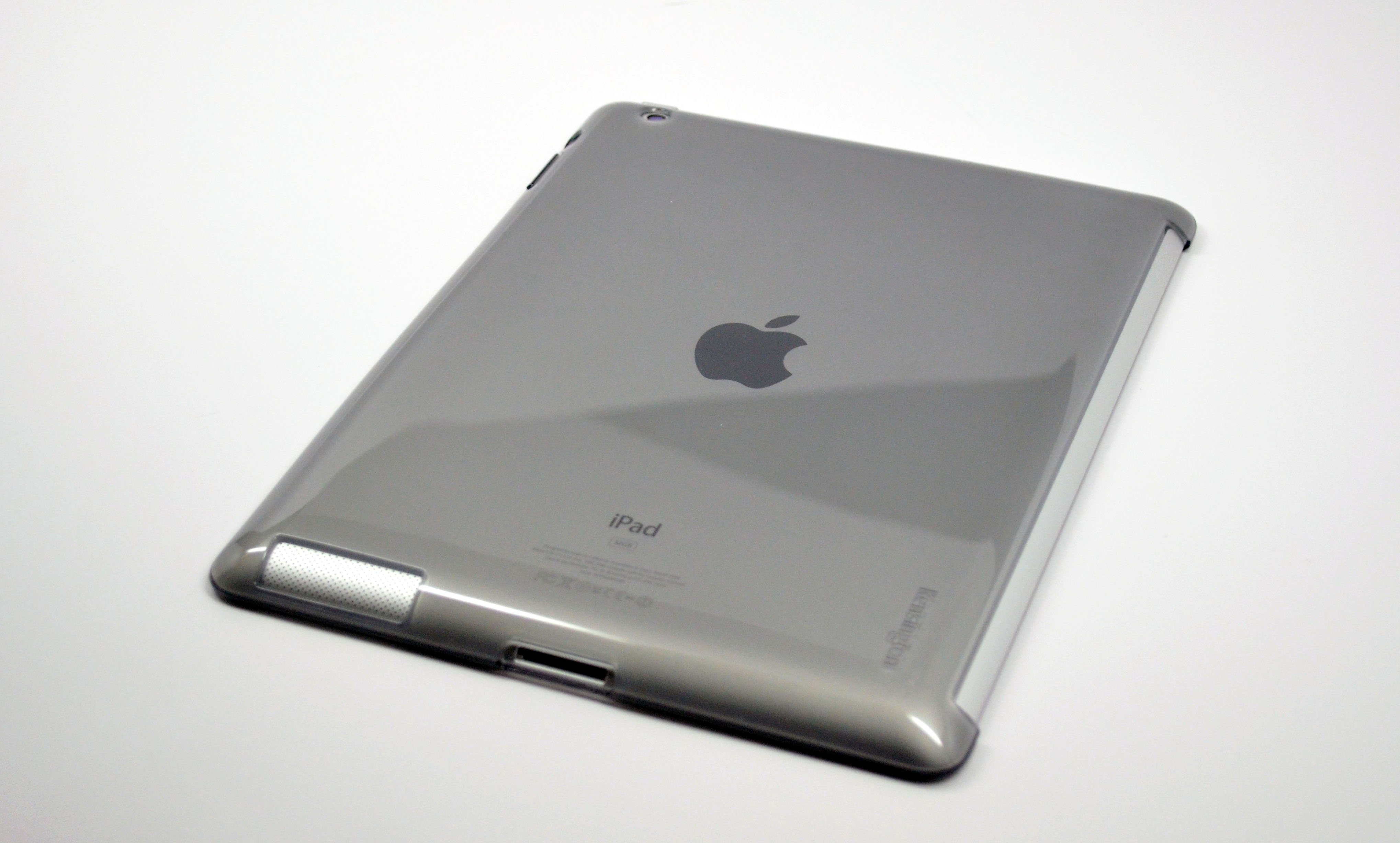 Read early iPad 2 iOS 8.2 reviews to see if you should install the update.