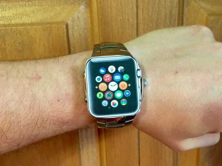 Make sure you know which Apple Watch size, model and bands you want.