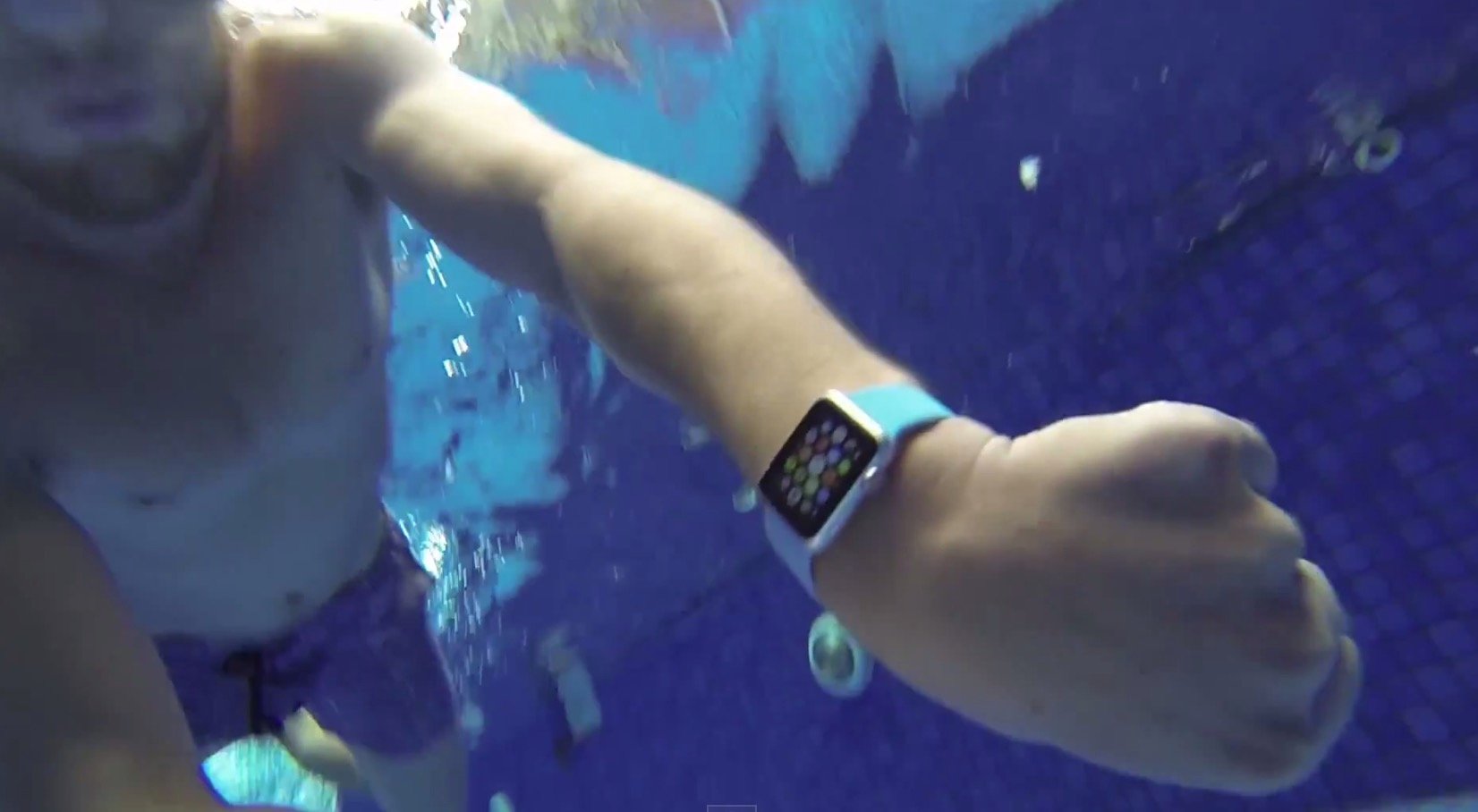 The Apple Watch waterproof text video shows that it can withstand a lot of torture.