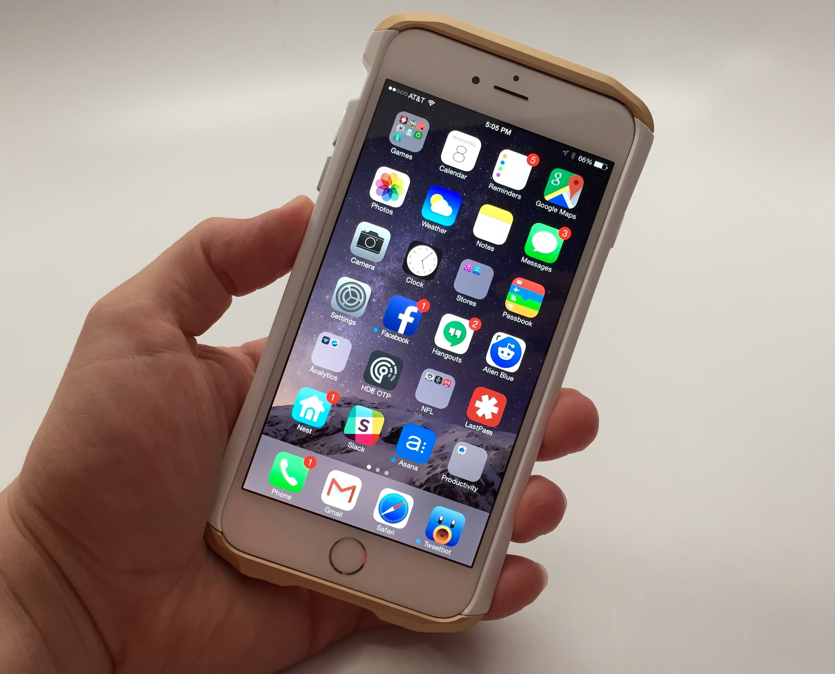 So far the iPhone 6 Plus connectivity is solid on iOS 8.3, and it promises fixes for WiFi problems.