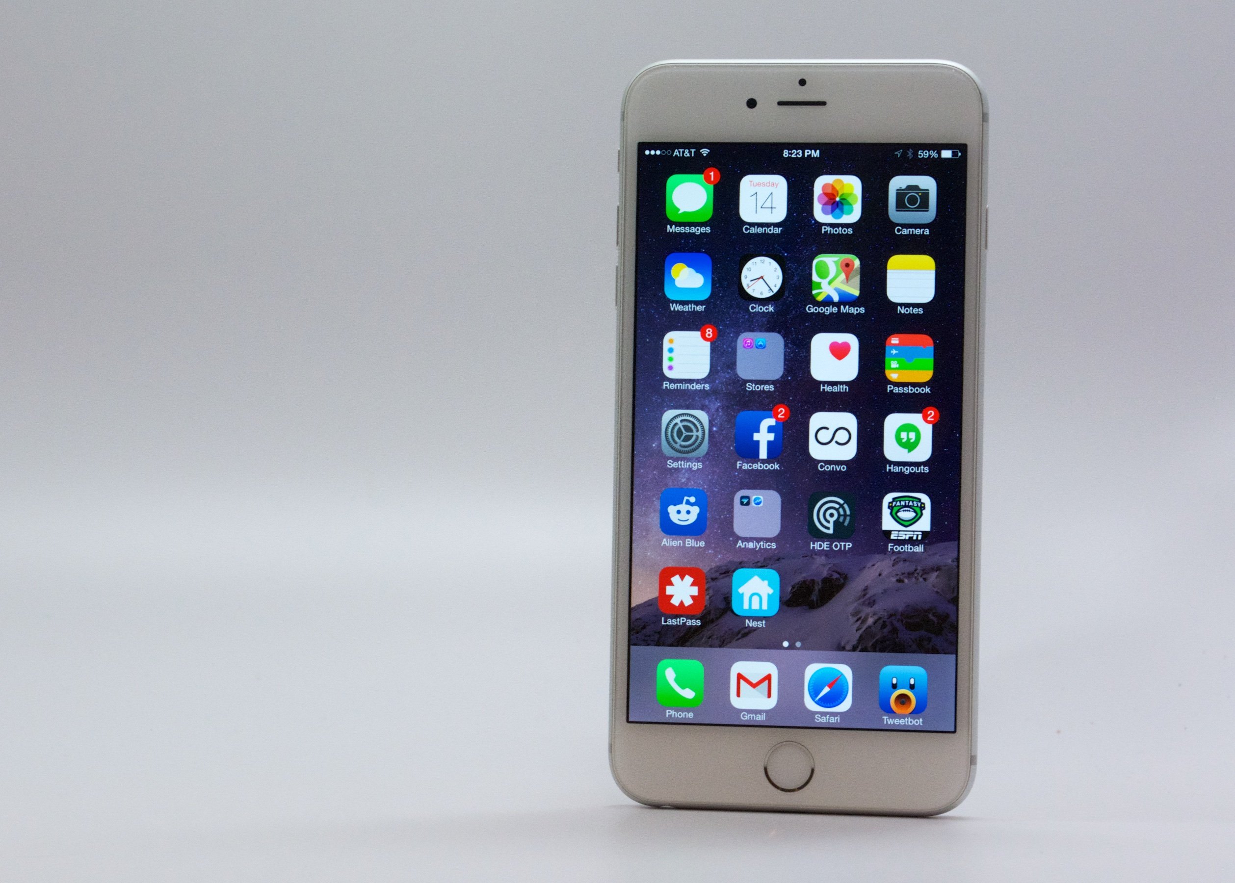 iOS 8.3 helped fix some iPhone WiFi problems, but not all are gone.
