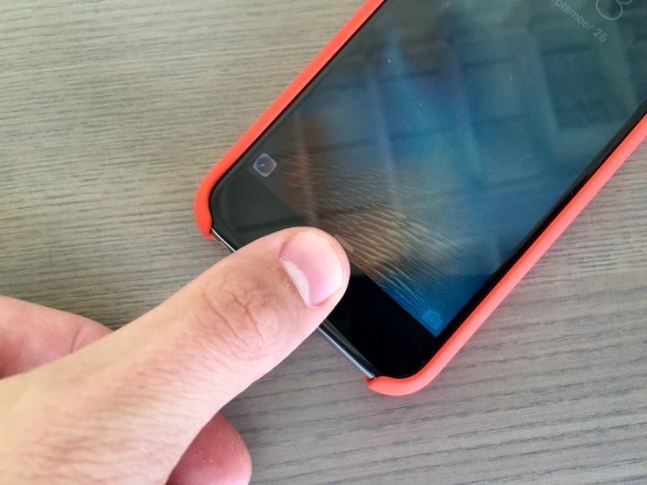 Touch ID is incredibly fast on the iPhone 6s.