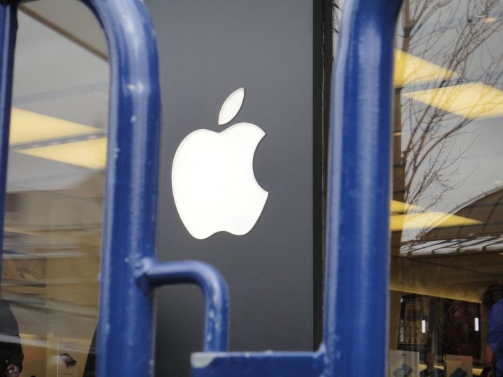 iOS 8.4.1 Jailbreak Possible for October