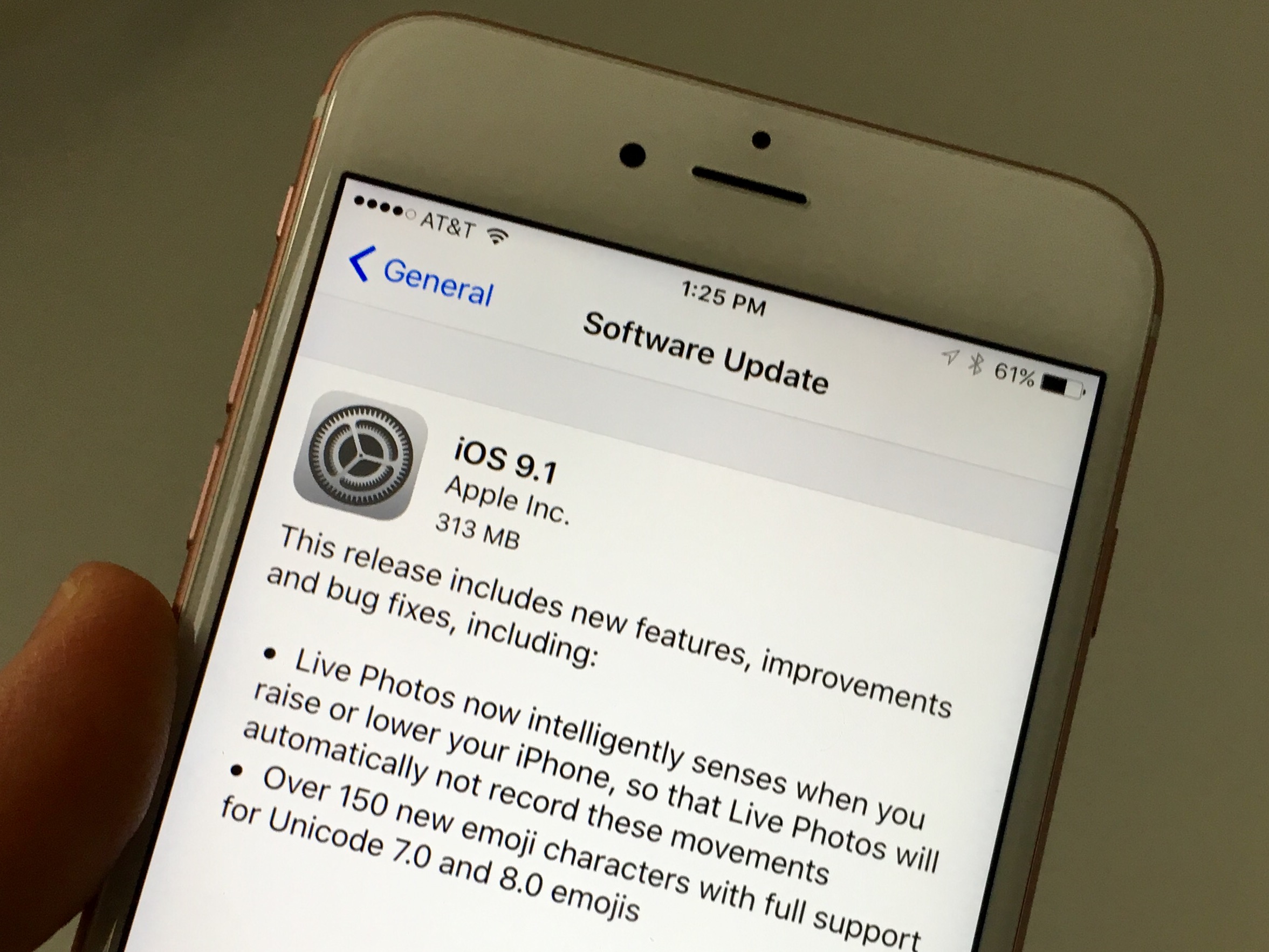 The iOS 9.1 release date arrives with fixes, Emoji and features.