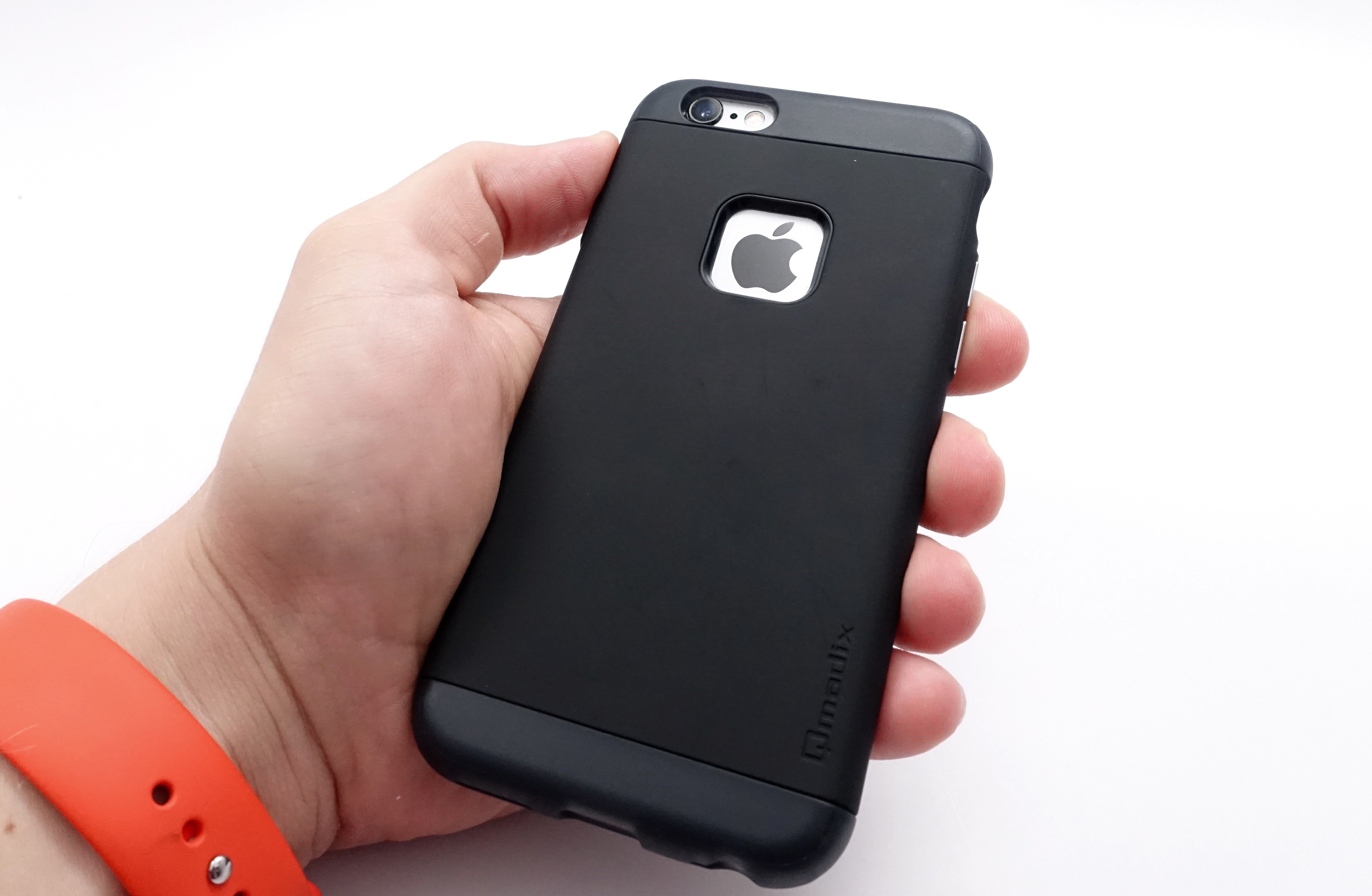 The Qmadix X Series Lite iPhone 6s case is a great way to protect your iPhone.
