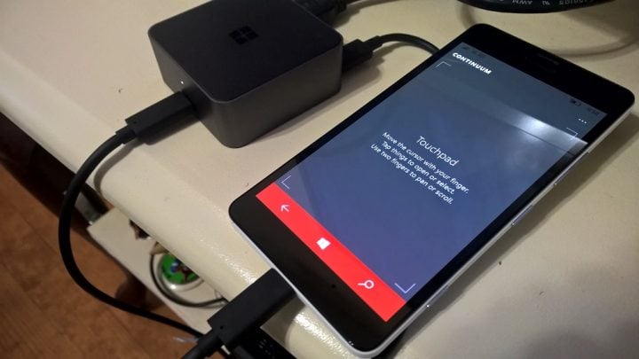 Continuum for Phones (4)