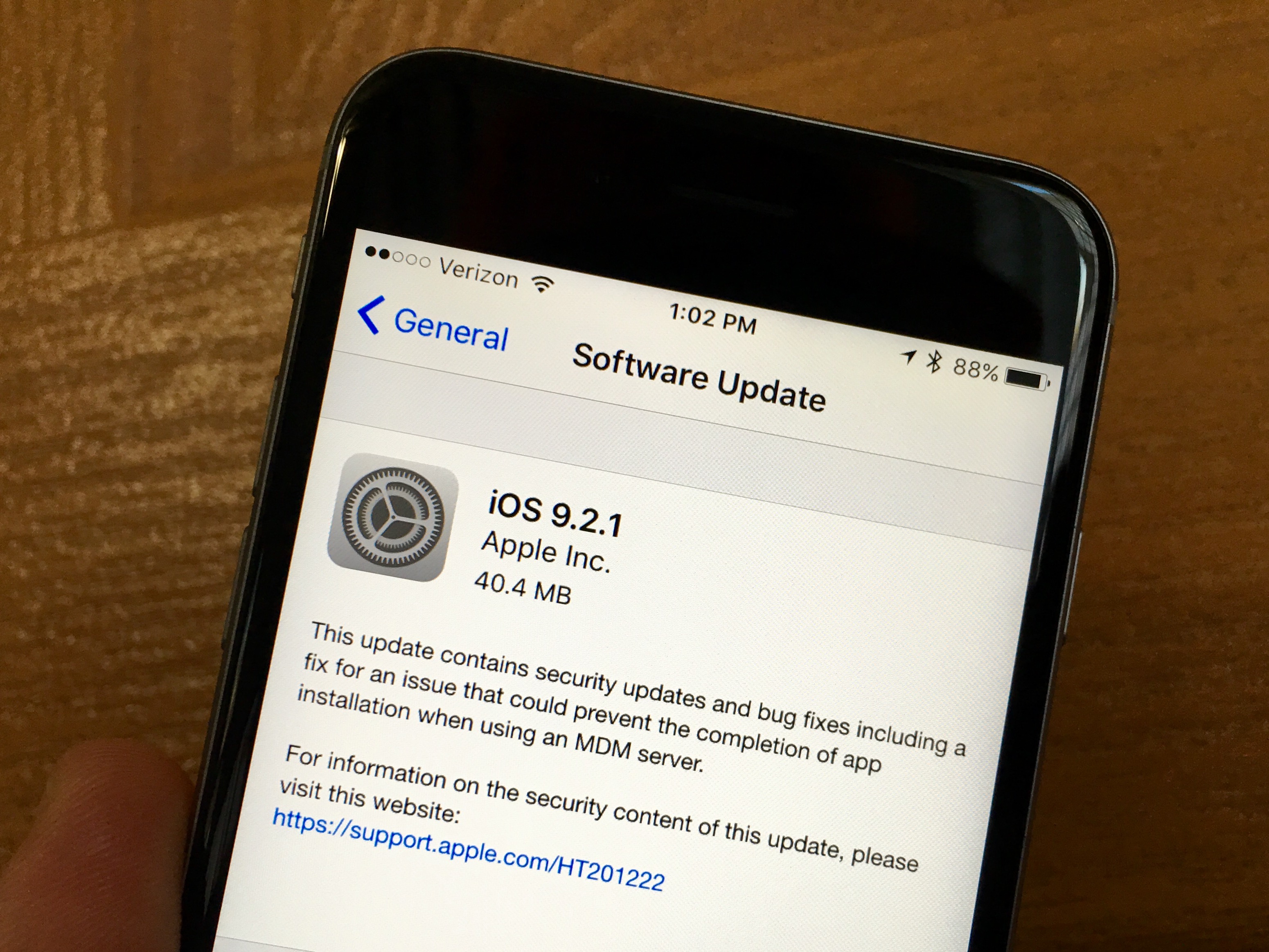 This guide will show you how to install iOS 9.2.1 on iPhone and iPad.