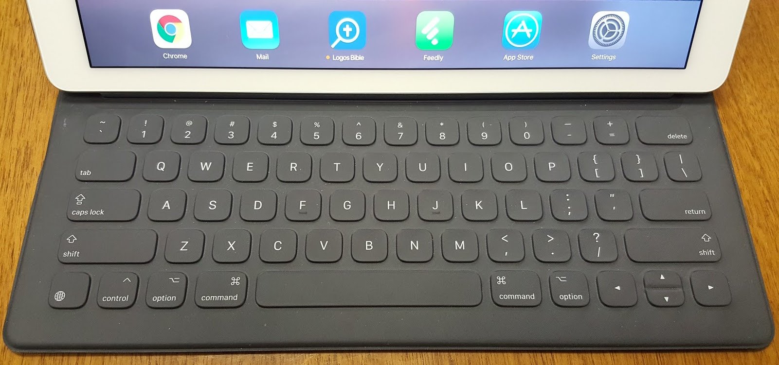 apple smart keyboard ipad pro