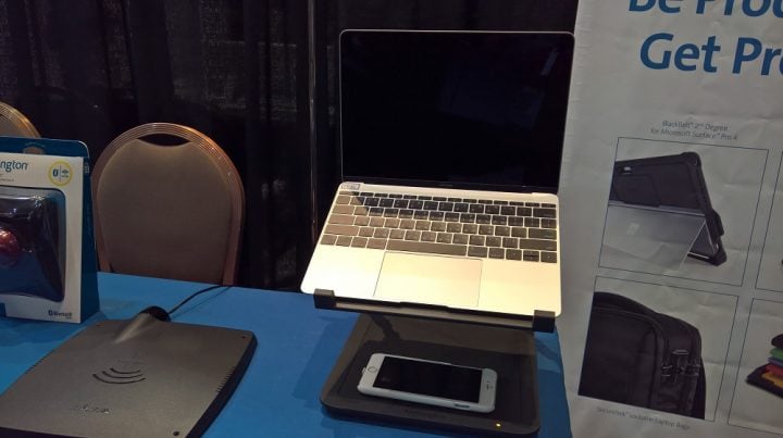 Kensington SmartFit Wireless Charging Laptop Riser