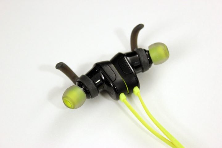 Magnetized earpieces means these headphones won't accidentally fall off when you have them hung around your neck.
