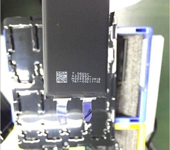This may be the iPhone 7 battery.