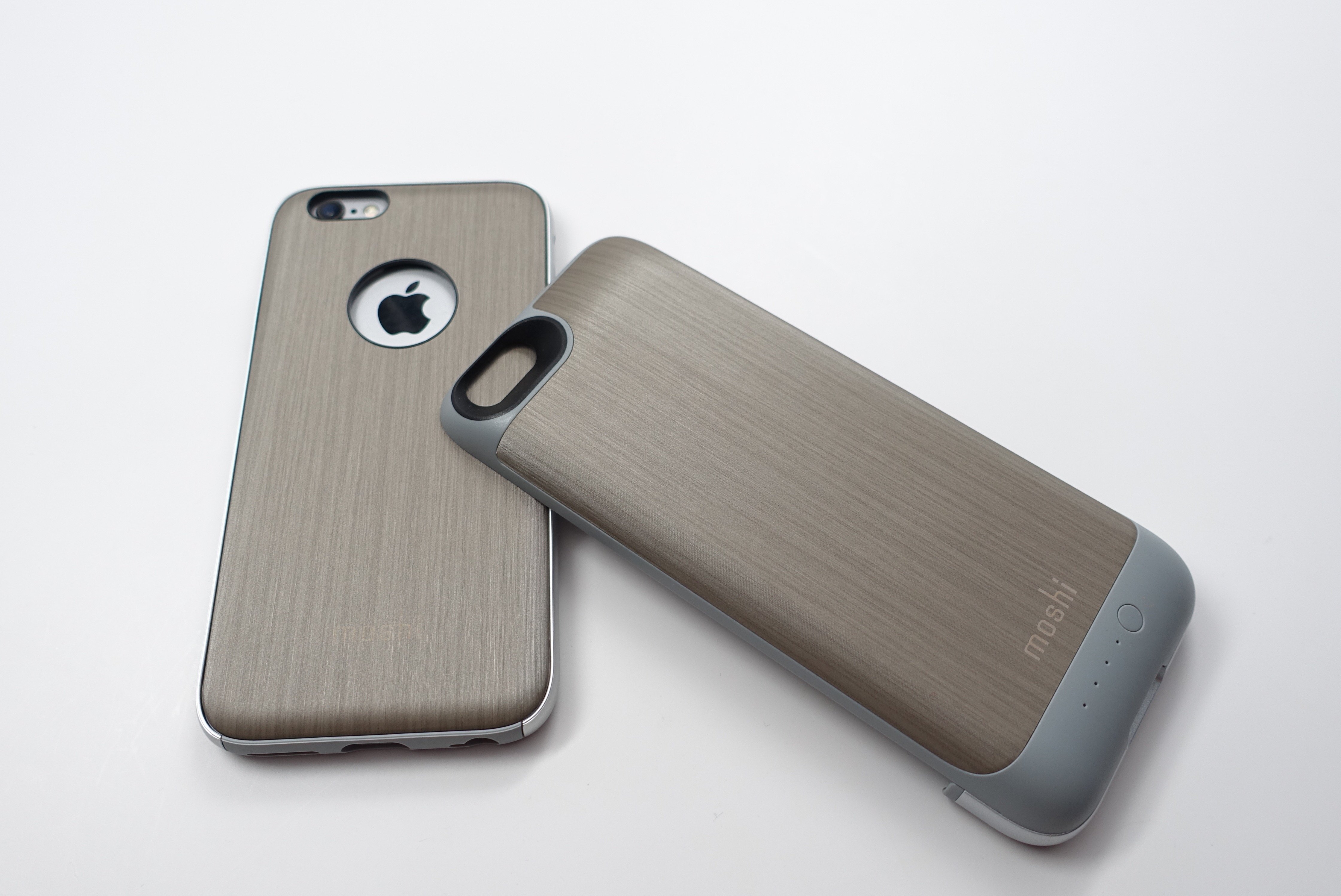 The Moshi iGlaze Ion iPhone 6s battery case looks great and delivers power when you need it.