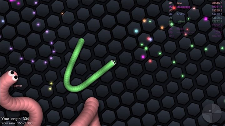 Slither.io está bien para los niños, y los complementos también son seguros. 