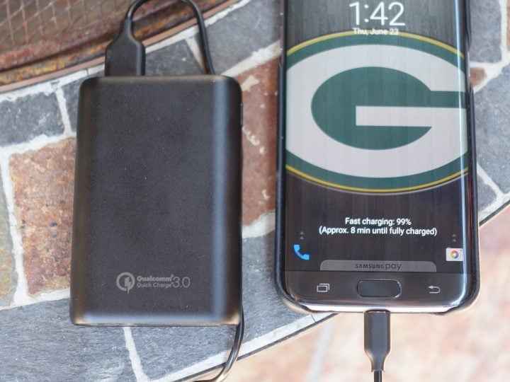 The Powercore 10,000 Supports Quick Charge 3.0