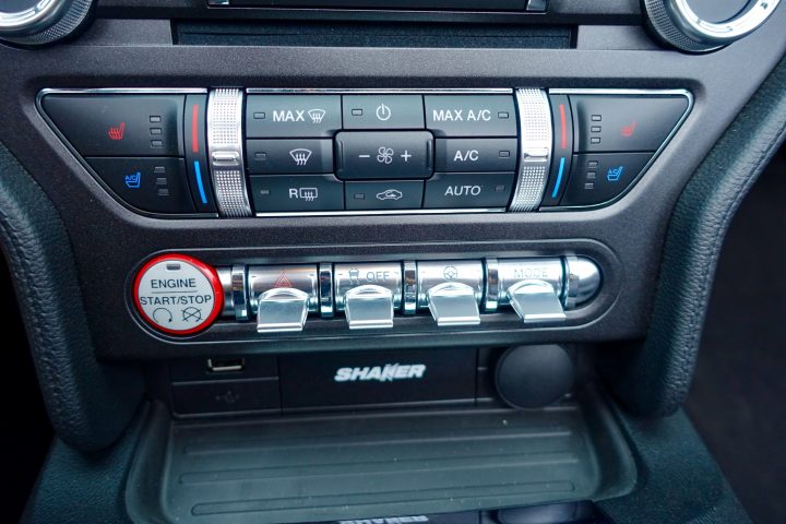 Control the driving modes in the 2016 Mustang GT. 