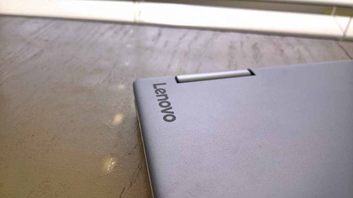 Lenovo Yoga 710 Review002