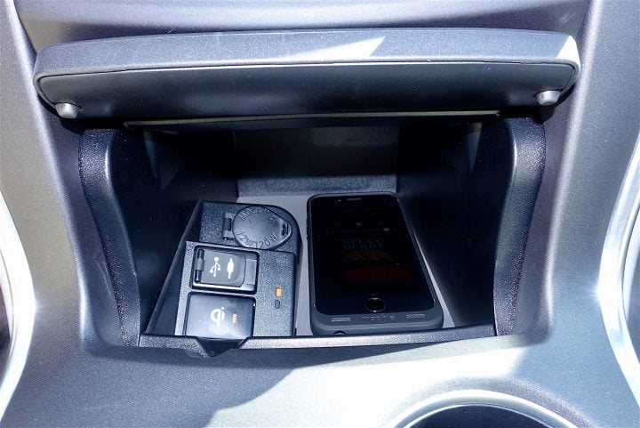 2016 Toyota Camry Review - 10