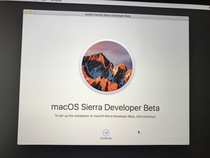 Start the macOS Sierra clean install.