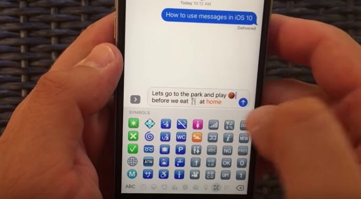 How to automatically replace words with emoji in iOS 10.