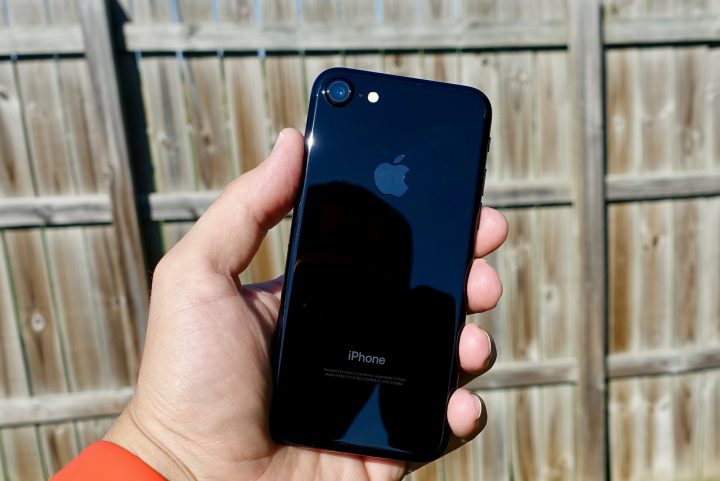 iPhone 7 iOS 10.1.1 Update Review