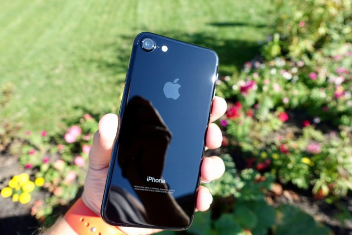 iPhone 7 Jet Black - 3